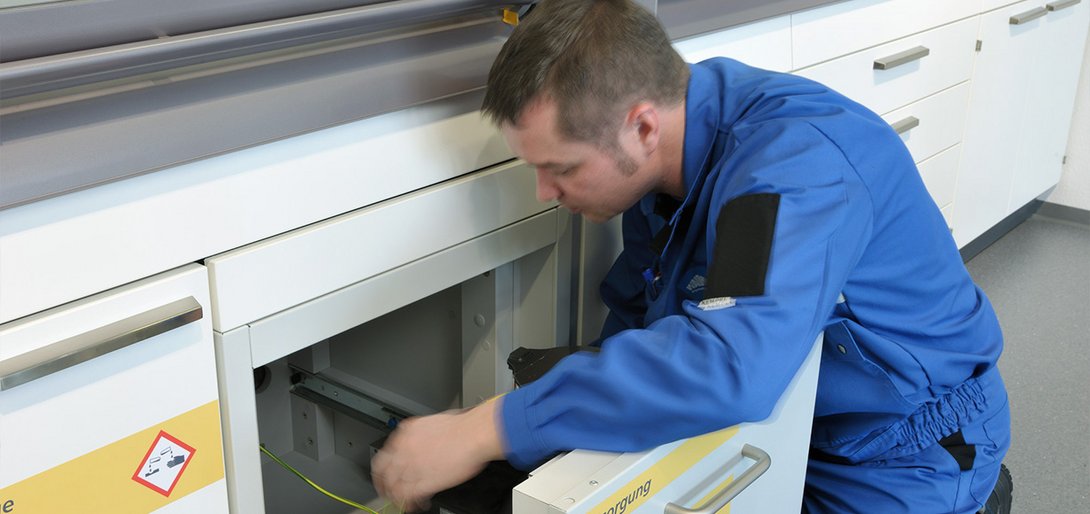 Laboratory technician works with a customised insulator